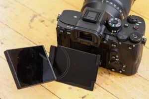 Sony A7R V دوربین جدید سونی (با قابلیت های این دوربین بیشتر آشنا شوید)